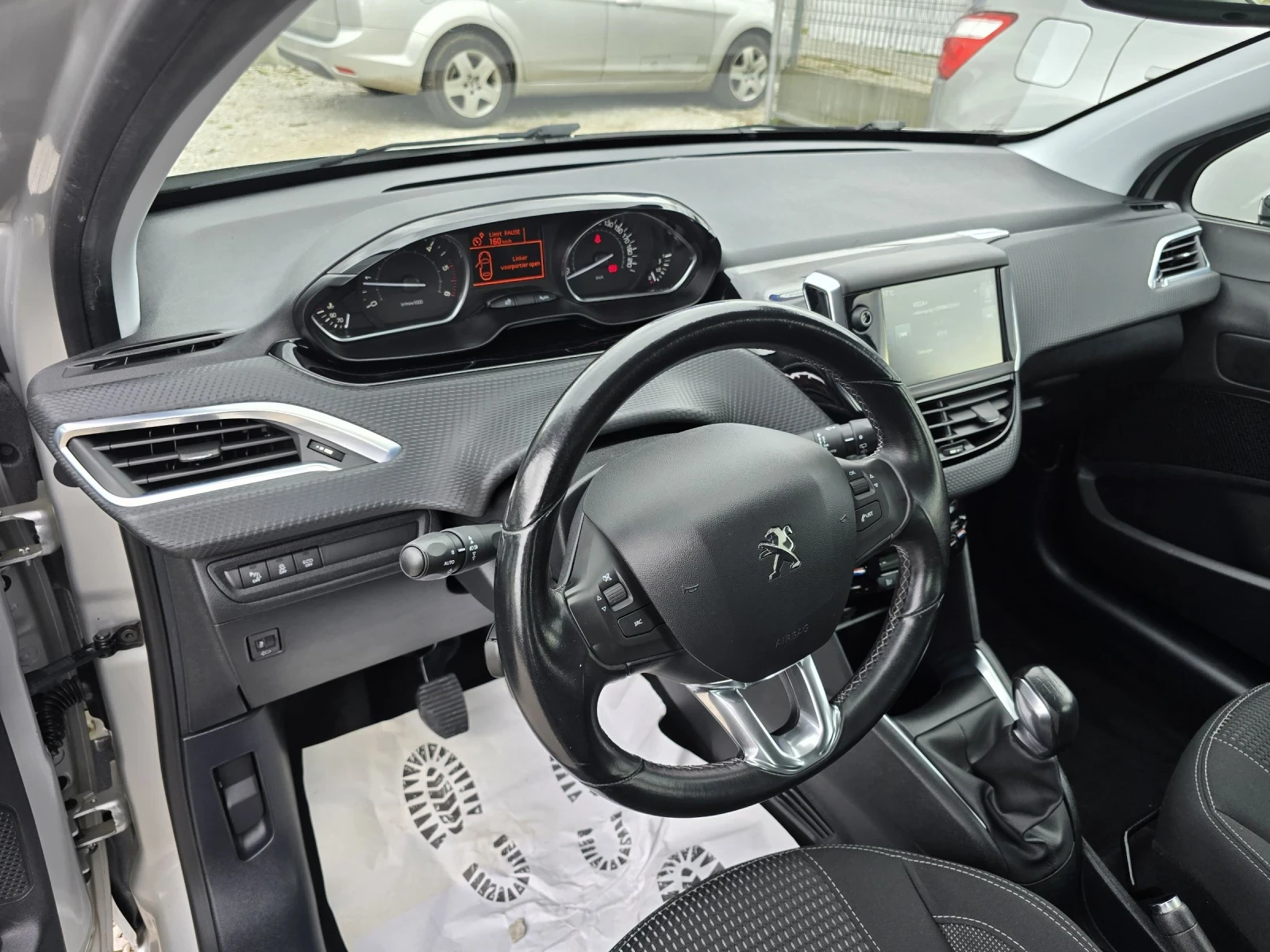 Peugeot 208 1.6 HDI ALLURE | Mobile.bg   8