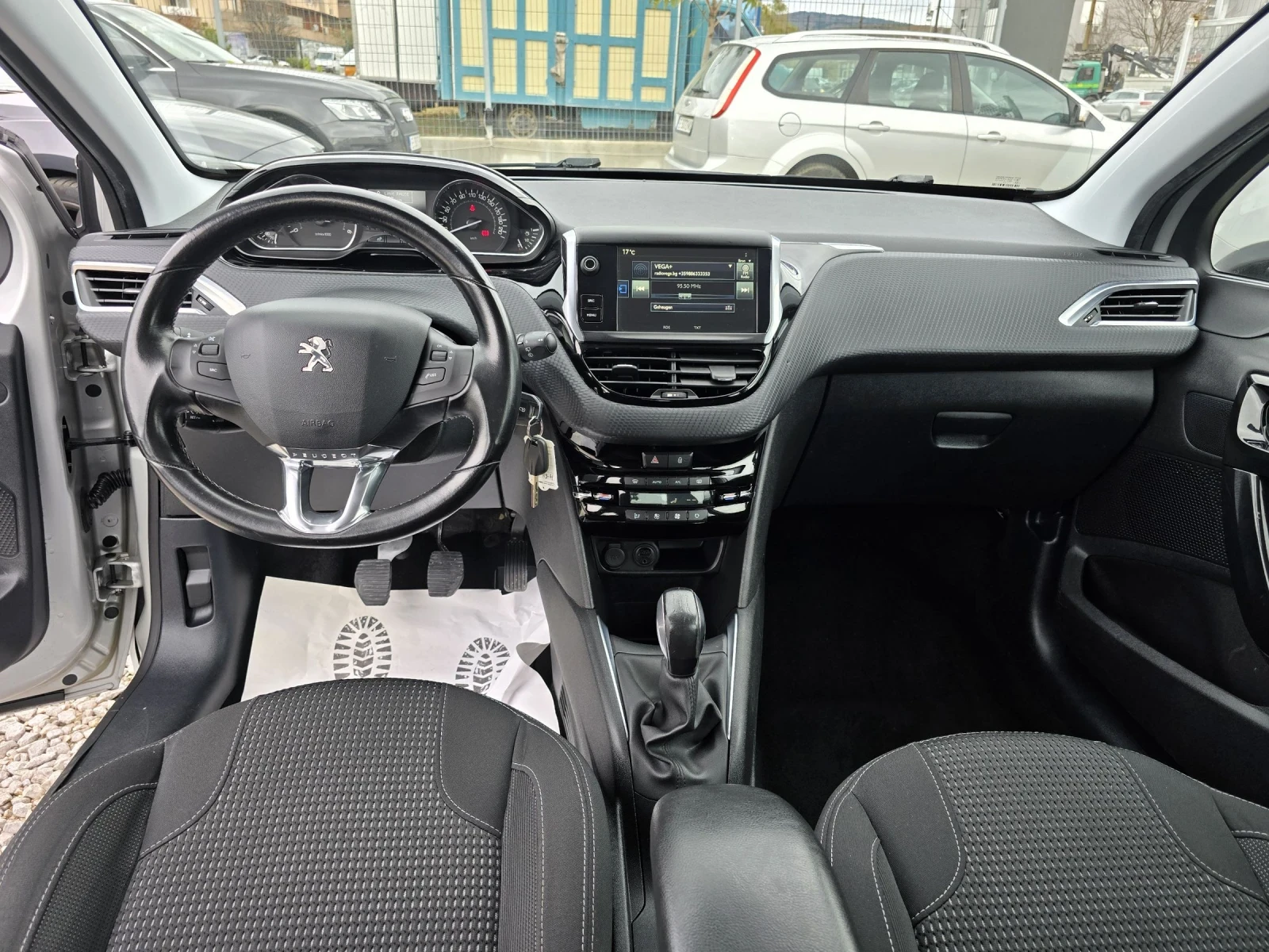 Peugeot 208 1.6 HDI ALLURE | Mobile.bg   12
