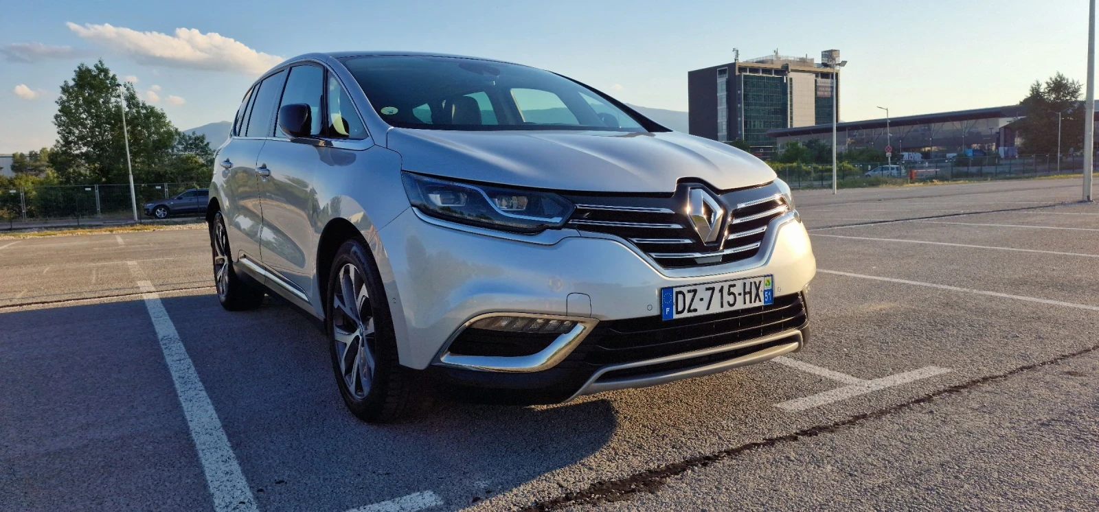 Renault Grand scenic 1.5 dci Initiale, снимка 5 - Автомобили и джипове - 53739320