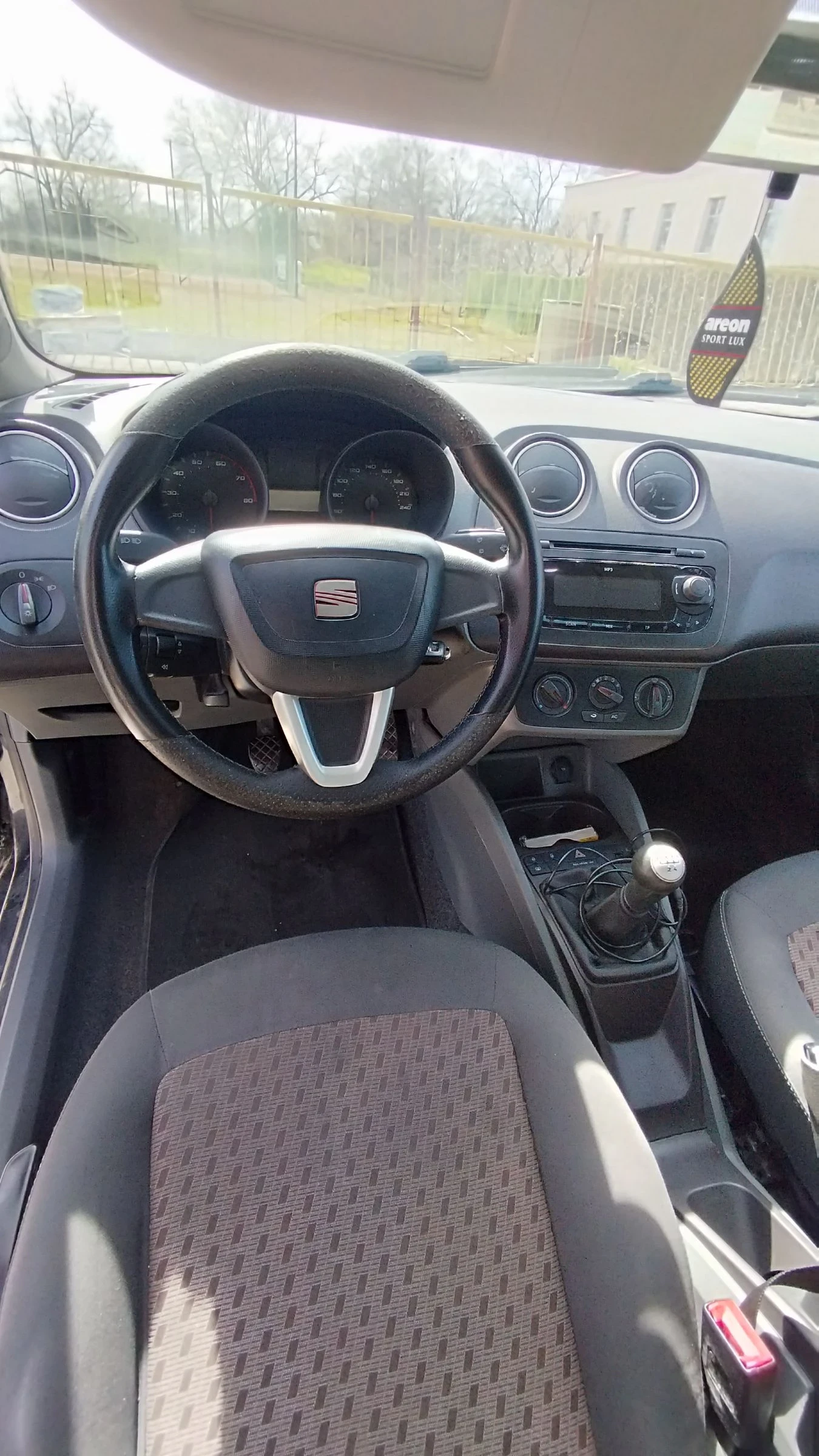 Seat Ibiza Seat Ibiza IV 1.4i 86к.с., снимка 15 - Автомобили и джипове - 53808698