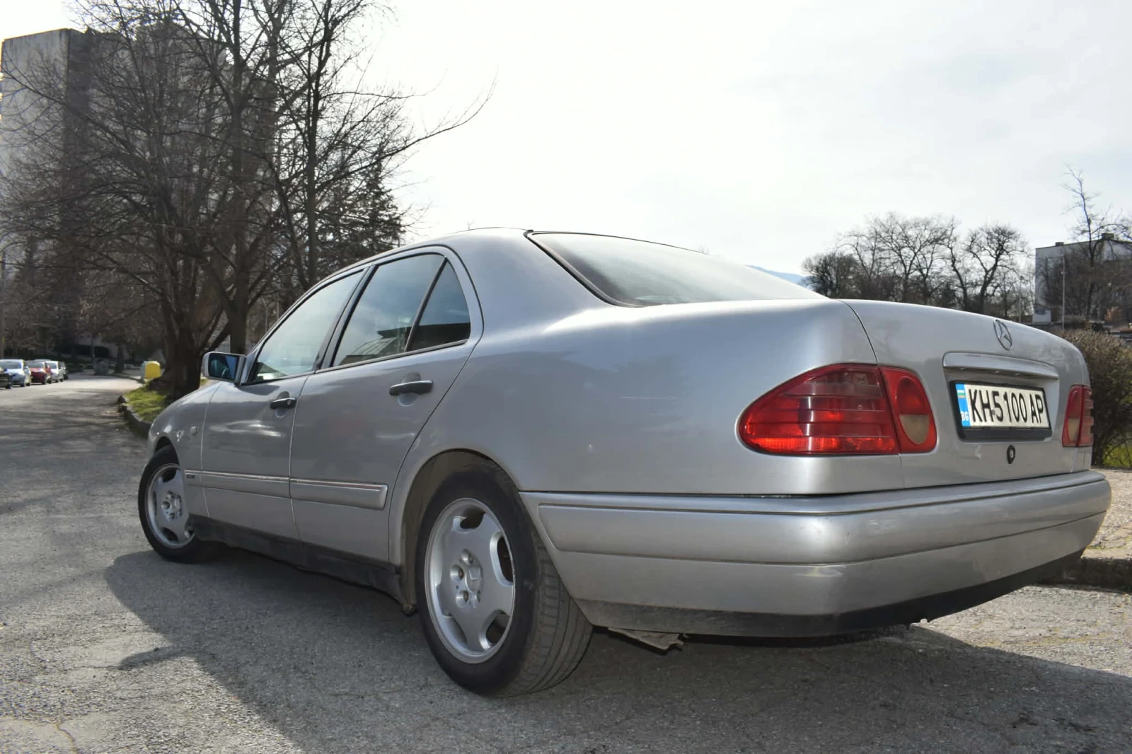 Mercedes-Benz E 250, снимка 2 - Автомобили и джипове - 53816564