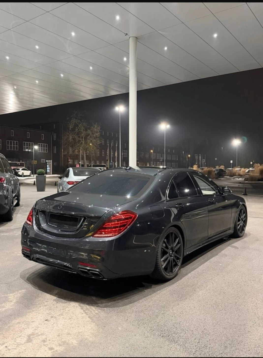Mercedes-Benz S 350 6.3 AMG OPTIC/PANO /BURMESTER/3D/DISTR/3xTV/MASAGE, снимка 7 - Автомобили и джипове - 54021113
