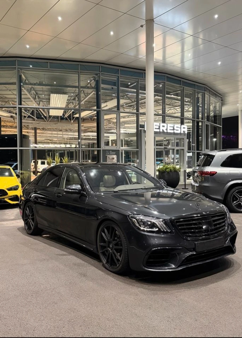 Mercedes-Benz S 350 6.3 AMG OPTIC/PANO /BURMESTER/3D/DISTR/3xTV/MASAGE, снимка 2 - Автомобили и джипове - 54021113