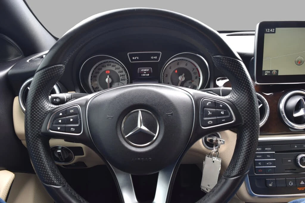 Mercedes-Benz CLA 250 4MATIC* АвтоКредит* (ЦЕНА ДО БГ), снимка 12 - Автомобили и джипове - 54055728