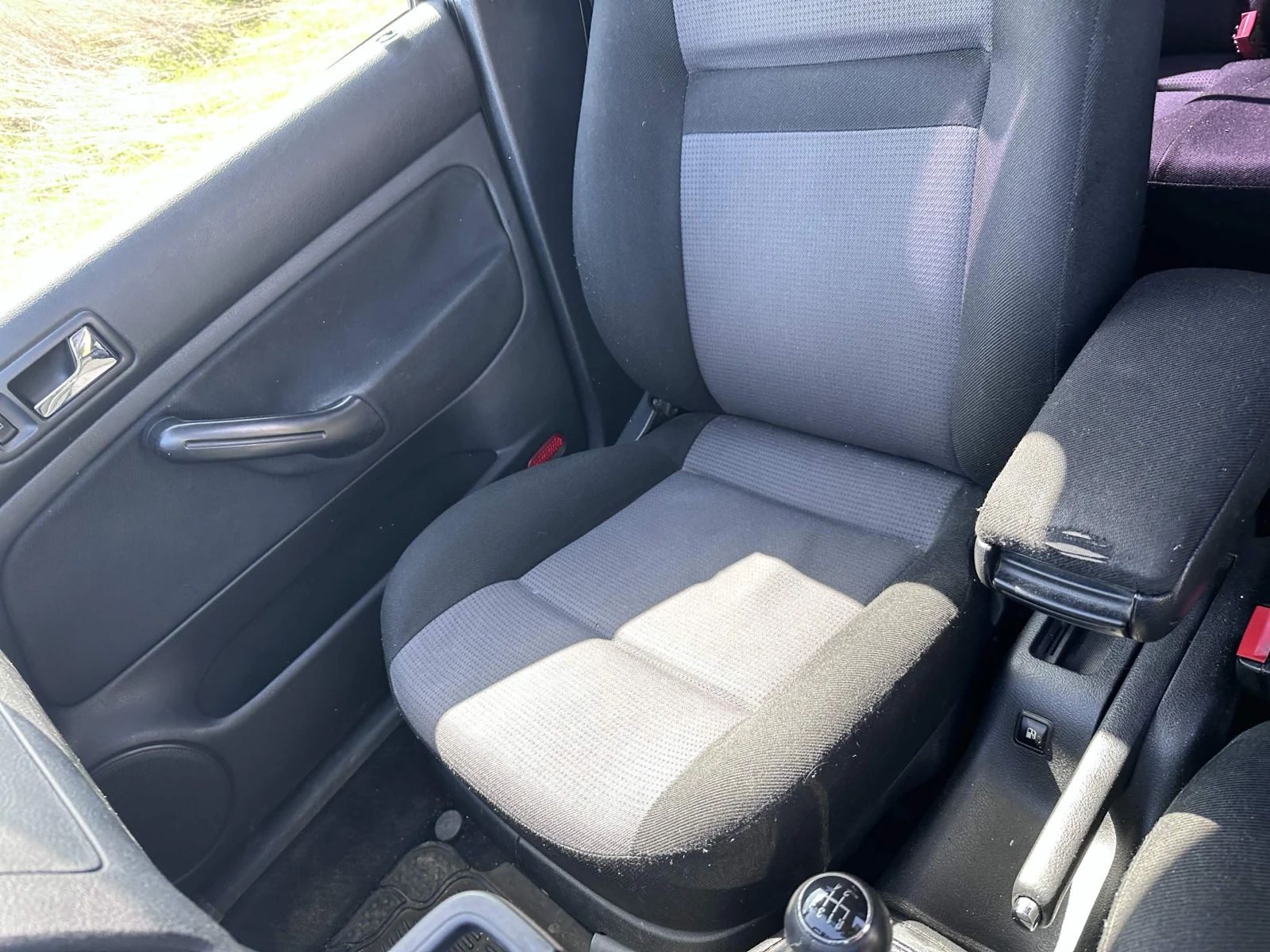 VW Golf 1.9, снимка 3 - Автомобили и джипове - 54173100