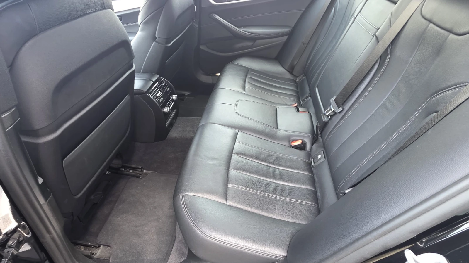 BMW 520 520 M-Pack, снимка 12 - Автомобили и джипове - 54333715