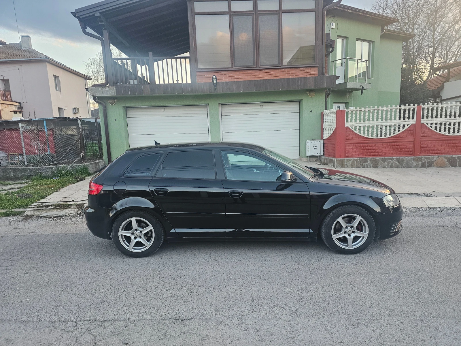 Audi A3 1.6 Газ-Инж-Гаражно, снимка 3 - Автомобили и джипове - 54556836