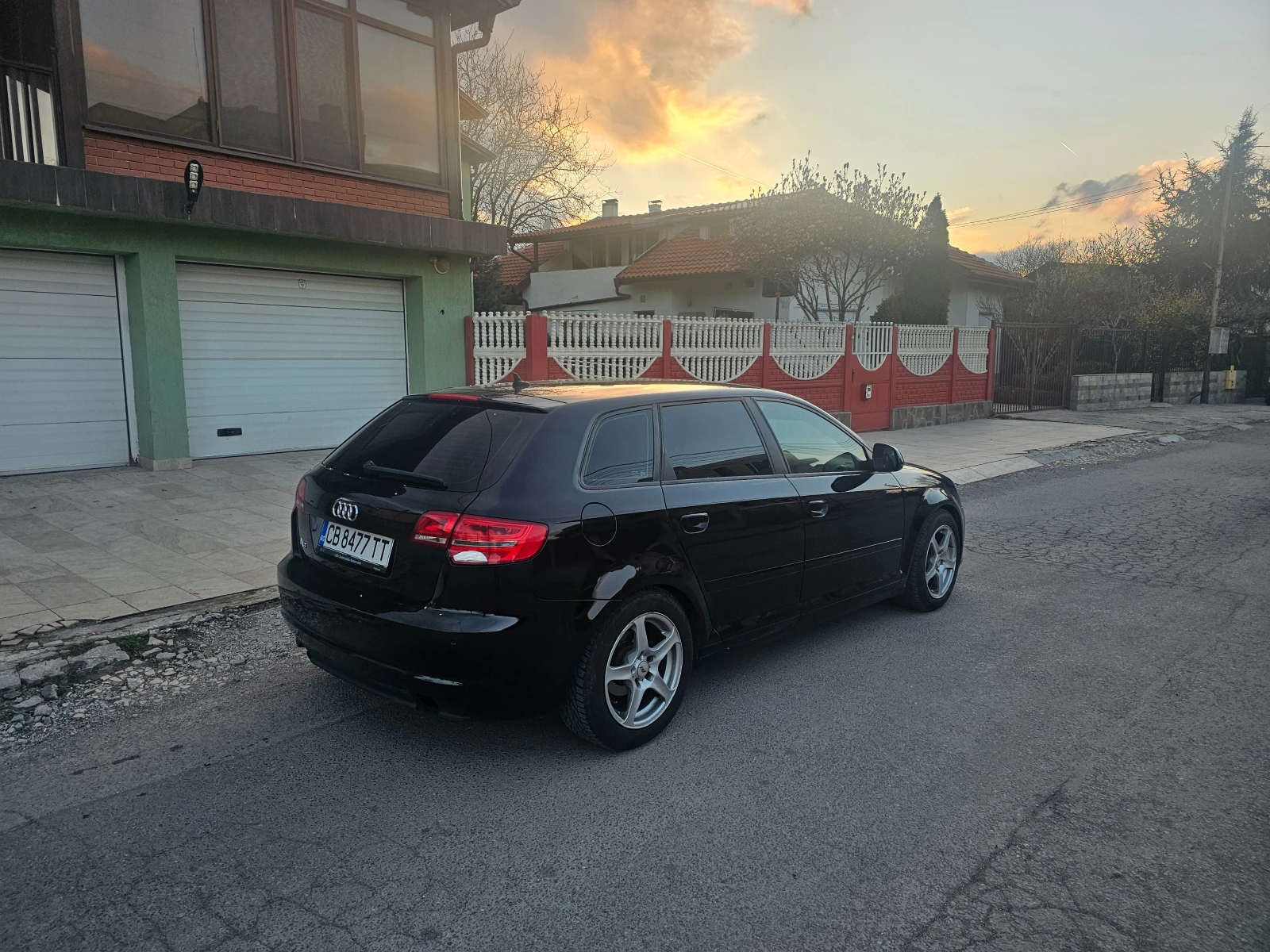 Audi A3 1.6 Газ-Инж-Гаражно, снимка 4 - Автомобили и джипове - 54556836