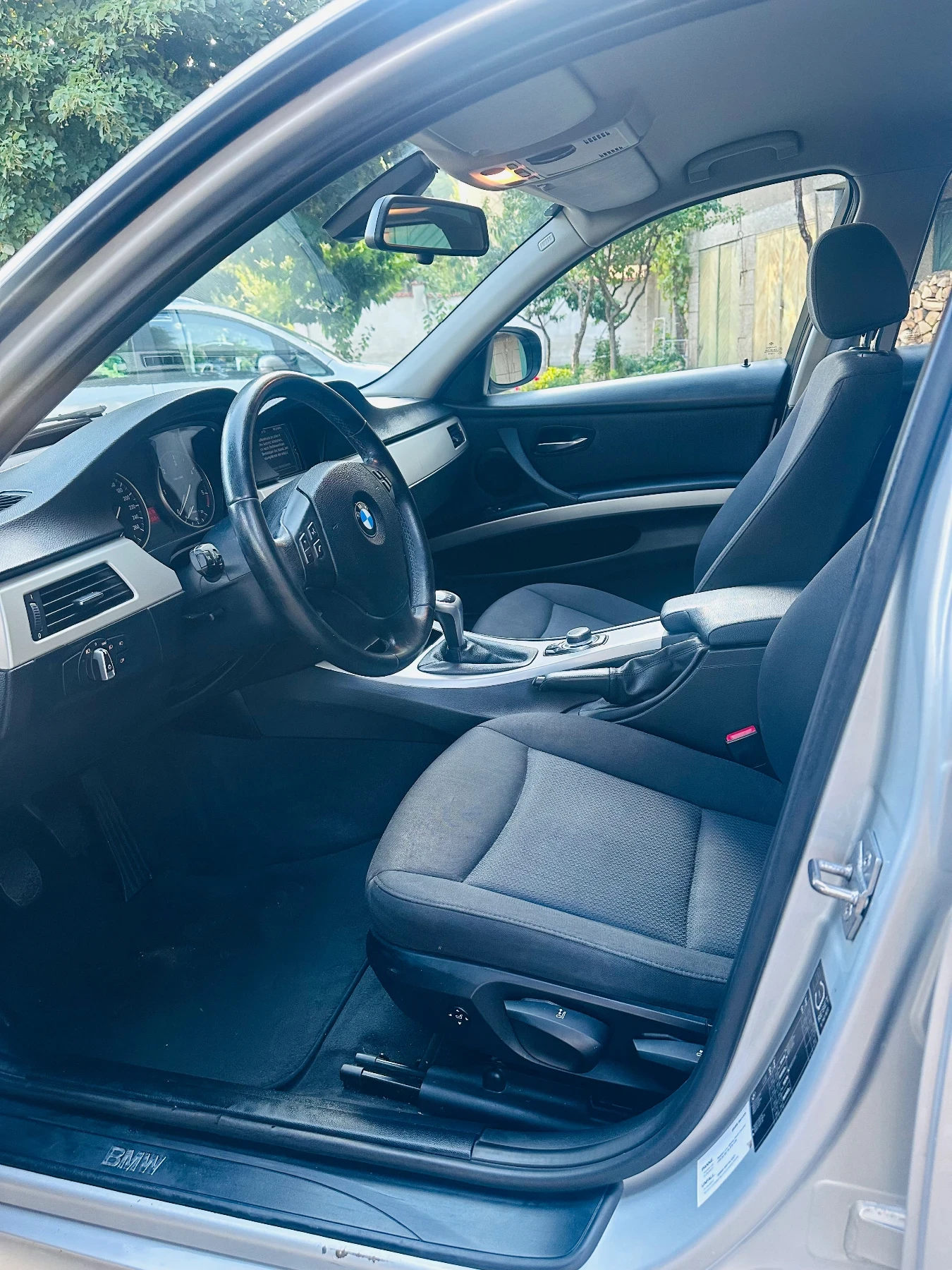 BMW 318 2.0 318d, снимка 8 - Автомобили и джипове - 55327155