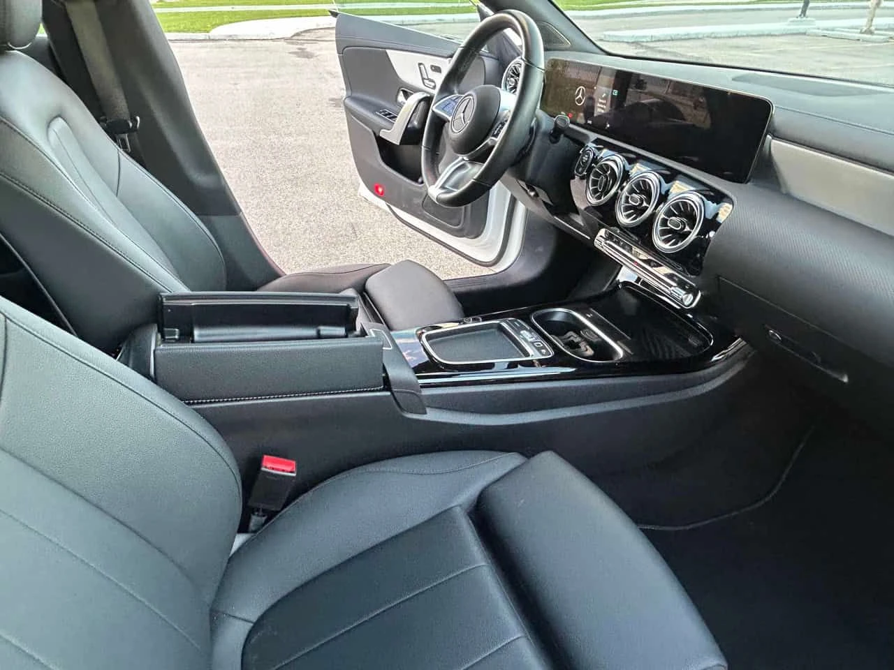 Mercedes-Benz CLA 250 4MATIC | CARFAX | ���������� ��� ������������ | Mobile.bg � ����������� 14