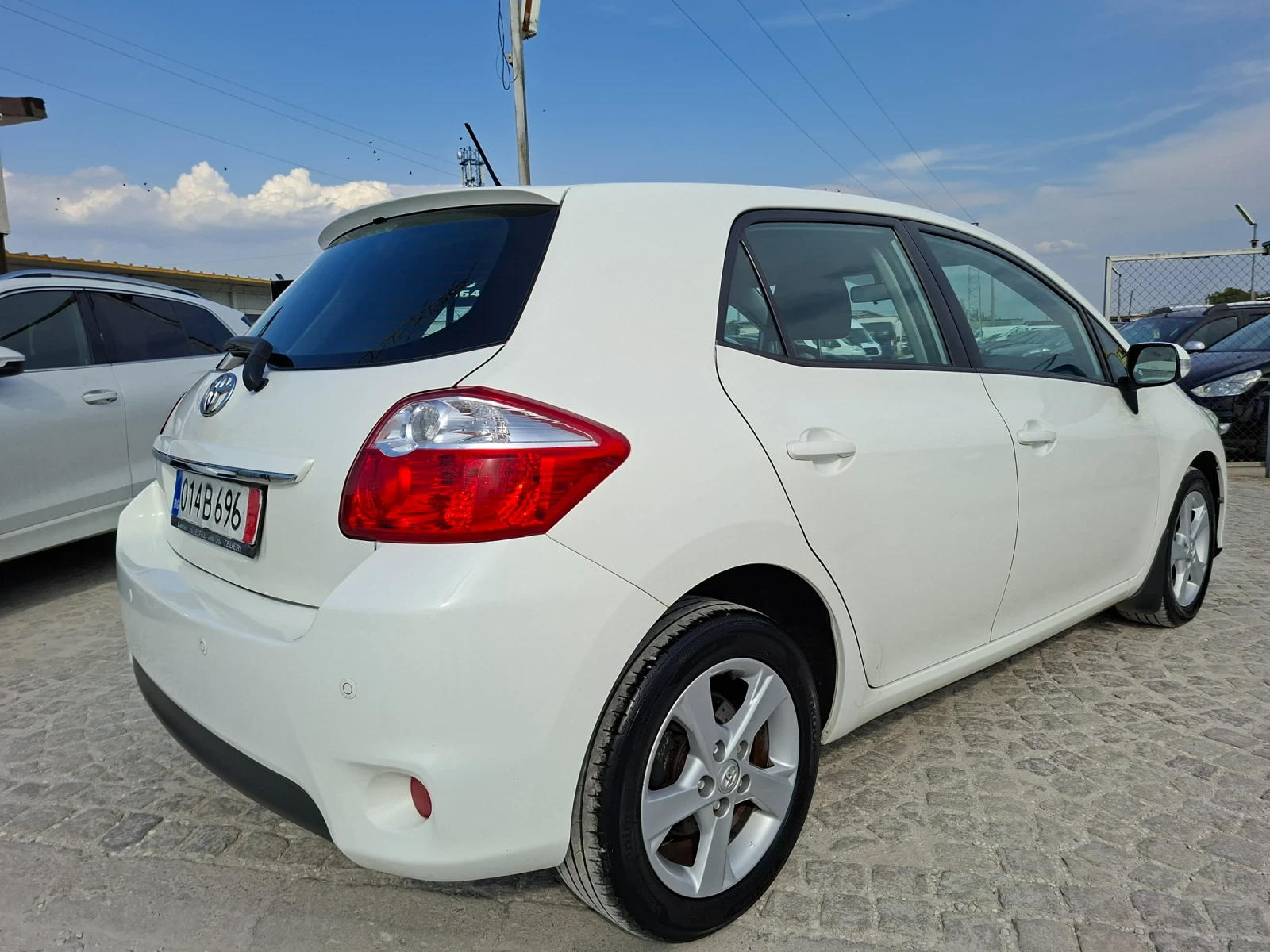Toyota Auris 1.6i/����/6��/2012/194000�� | Mobile.bg � ����������� 4