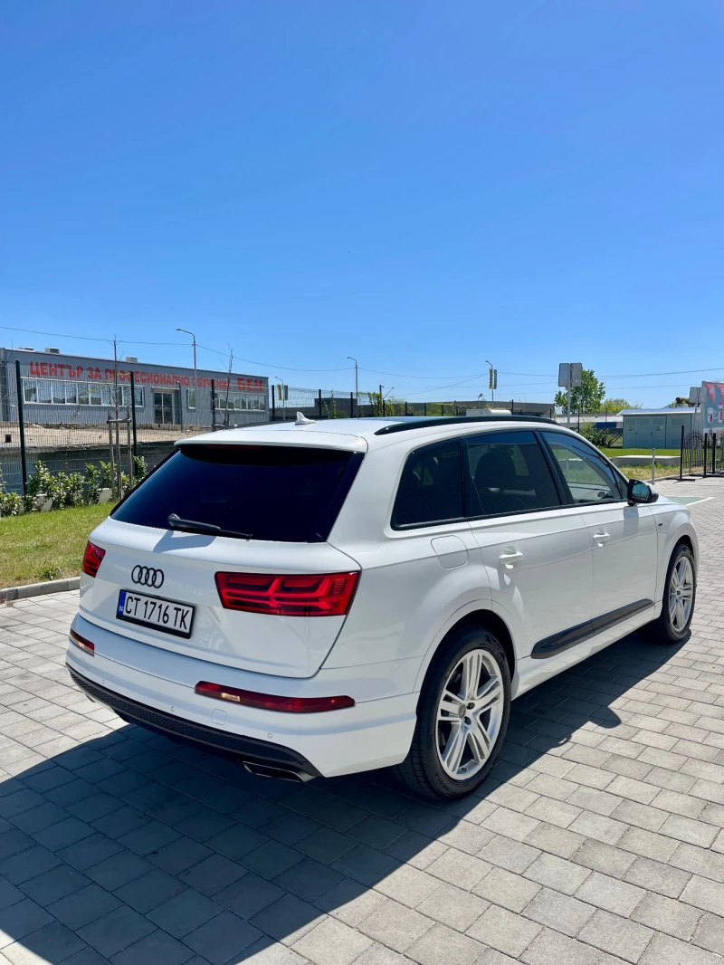 Audi Q7 Безупречна/SQ7/PANO/7м/, снимка 4 - Автомобили и джипове - 47095954