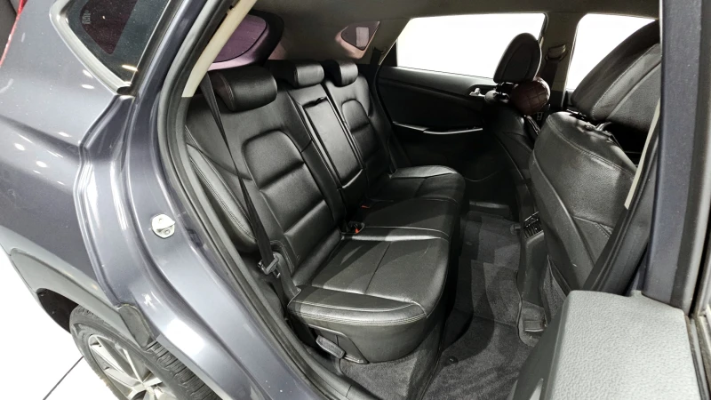 Hyundai Tucson 2.0 2WD MODERN autogeorge.com, снимка 11 - Автомобили и джипове - 51903142