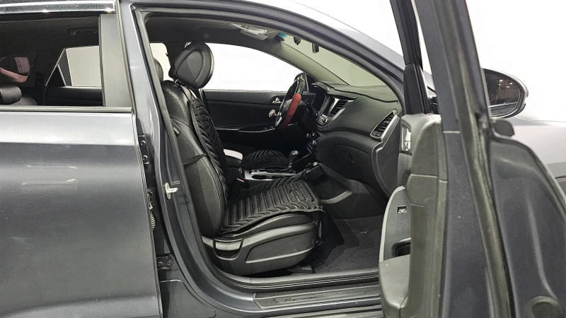 Hyundai Tucson 2.0 2WD MODERN autogeorge.com, снимка 10 - Автомобили и джипове - 51903142
