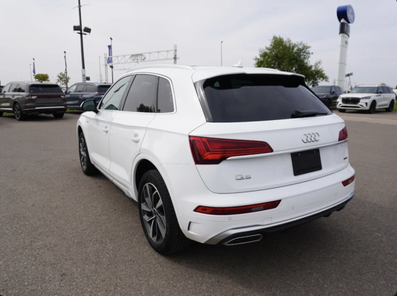 Audi Q5 2.0T* FACELIFT* MATRIX* ДИГИТАЛНО* ТАБЛО* 360КАМЕР, снимка 4 - Автомобили и джипове - 51896908