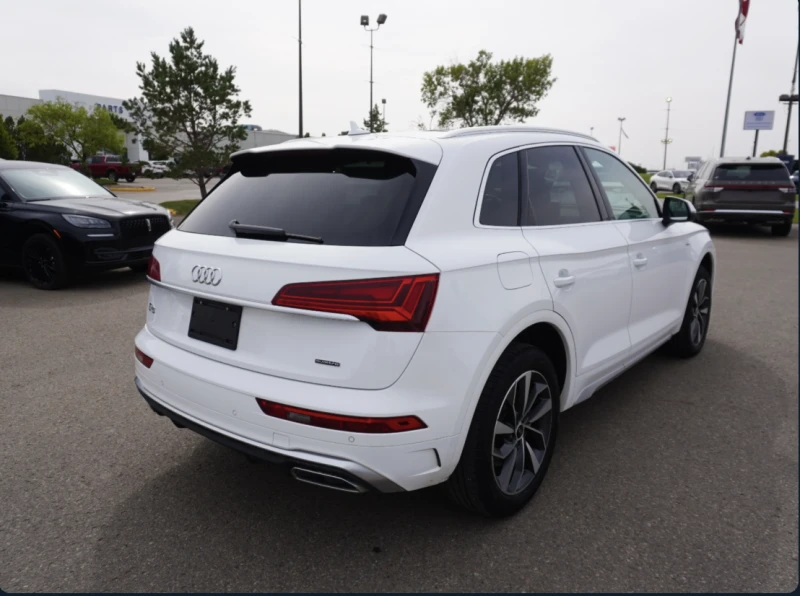 Audi Q5 2.0T* FACELIFT* MATRIX* ДИГИТАЛНО* ТАБЛО* 360КАМЕР, снимка 2 - Автомобили и джипове - 51896908