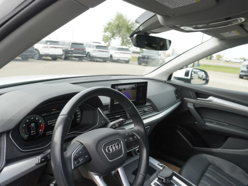 Audi Q5 2.0T* FACELIFT* MATRIX* ДИГИТАЛНО* ТАБЛО* 360КАМЕР, снимка 14 - Автомобили и джипове - 51896908