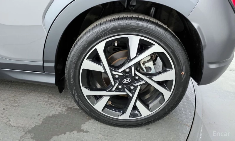 Hyundai Kona, снимка 5 - Автомобили и джипове - 52874972