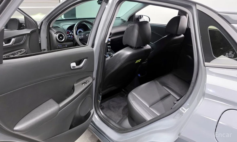 Hyundai Kona, снимка 11 - Автомобили и джипове - 52874972