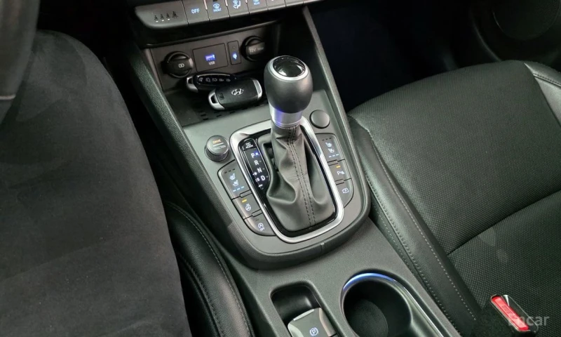 Hyundai Kona, снимка 9 - Автомобили и джипове - 52874972