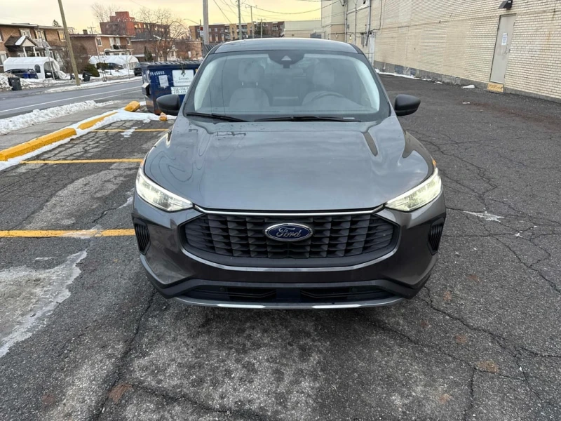 Ford Escape 2023 Active * CARFAX * БЕЗ ПЪРВОНАЧАЛНА ВНОСКА, снимка 2 - Автомобили и джипове - 52941650