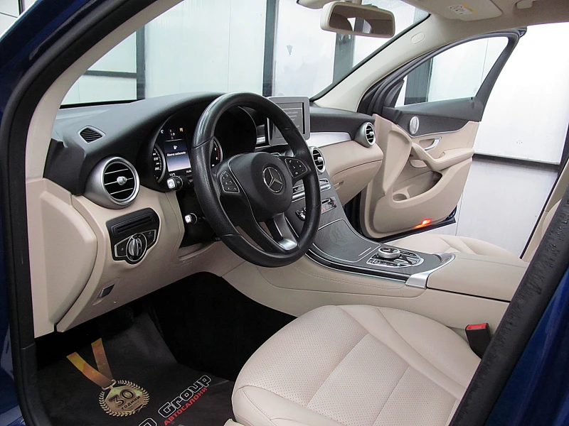 Mercedes-Benz GLC 250 KUPE/AMG-lene/KAMERA/START STOP/СОБСТВЕН ЛИЗИНГ, снимка 13 - Автомобили и джипове - 53417722