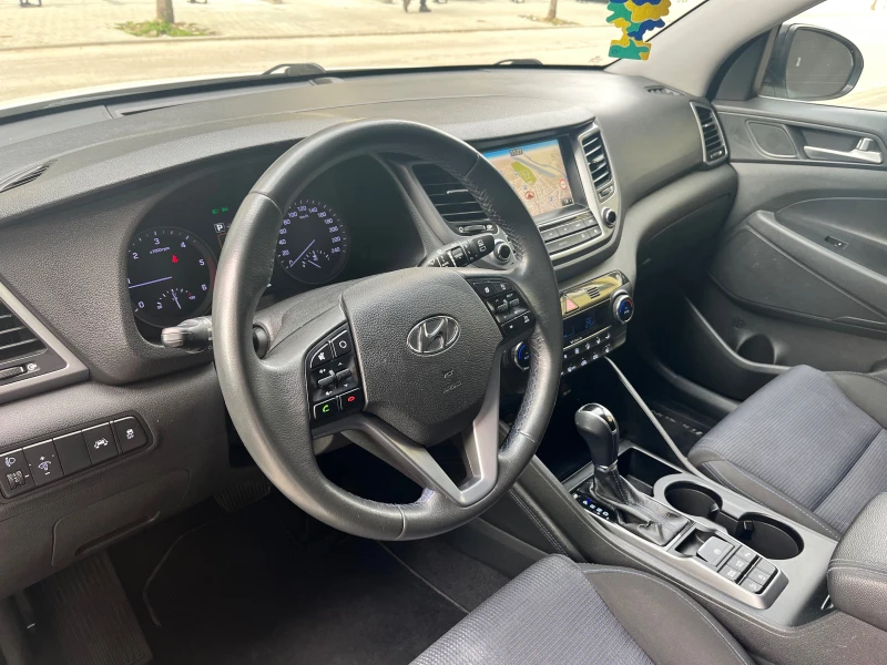 Hyundai Tucson 1.7CRDI= EXPOSSIBLE= KEYLESSGO= NAVI= НОВА!, снимка 9 - Автомобили и джипове - 53560253
