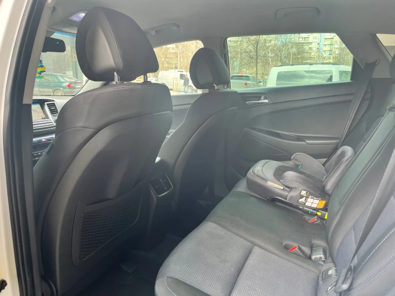 Hyundai Tucson 1.7CRDI= EXPOSSIBLE= KEYLESSGO= NAVI= НОВА!, снимка 15 - Автомобили и джипове - 53560253