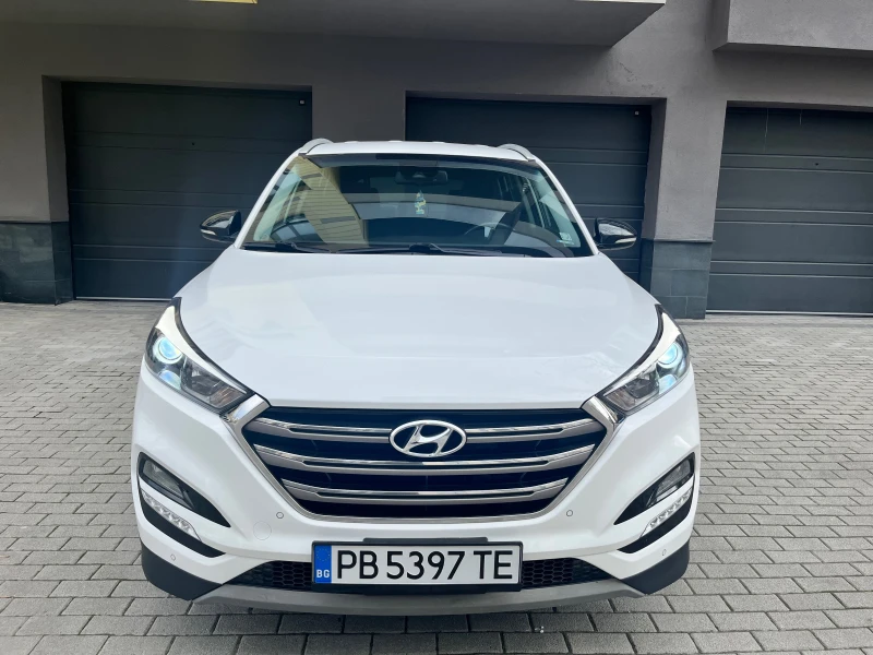 Hyundai Tucson 1.7CRDI= EXPOSSIBLE= KEYLESSGO= NAVI= НОВА!