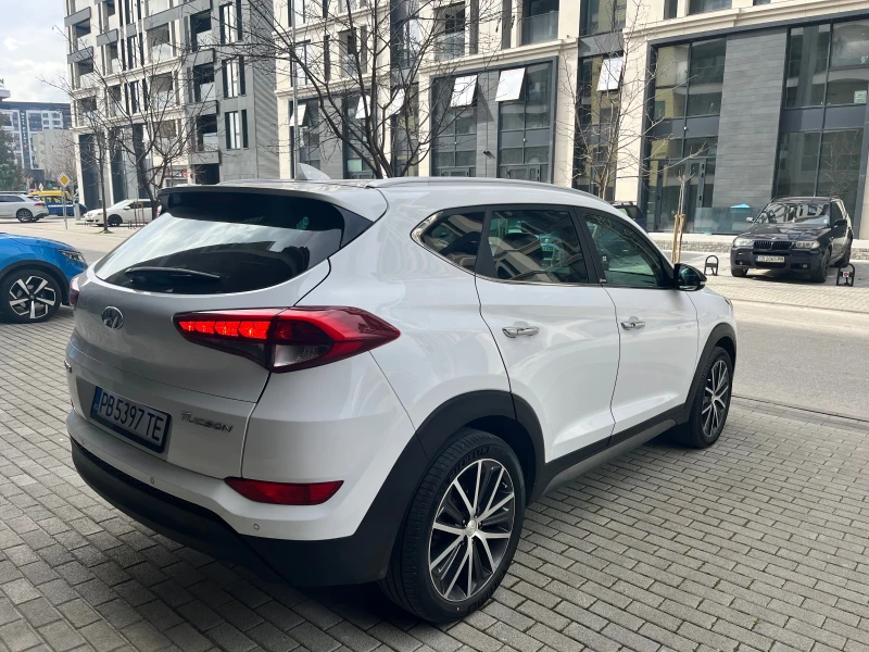 Hyundai Tucson 1.7CRDI= EXPOSSIBLE= KEYLESSGO= NAVI= НОВА!, снимка 5 - Автомобили и джипове - 53560253