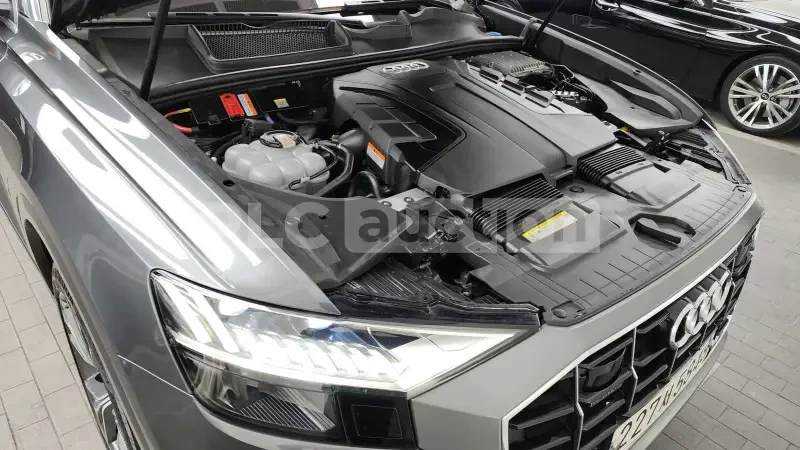 Audi Q8 50TDI QUATTRO| 360| DISTRONIC| ОБДУХ| ВКЛ.ТЕХНОТЕС, снимка 10 - Автомобили и джипове - 54669889