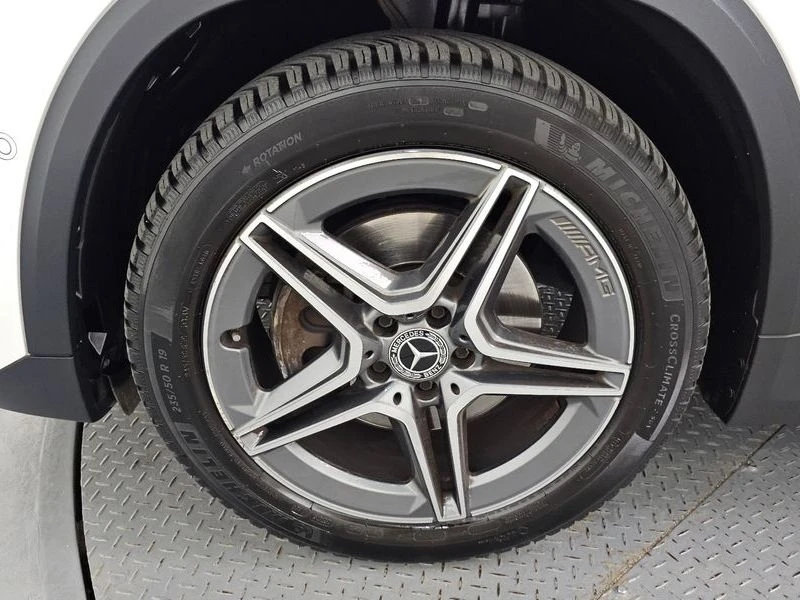Mercedes-Benz GLA GLA250 4MATIC| 224к.с.| ВКЛ.ТЕХНОТЕСТ, снимка 5 - Автомобили и джипове - 55172379