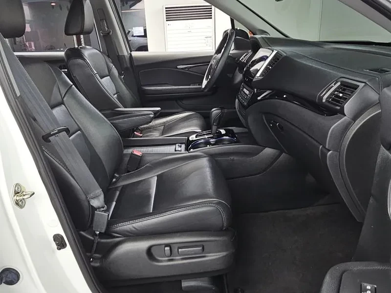 Honda Pilot 3.5/4WD/7 МЕСТА, снимка 12 - Автомобили и джипове - 56733375
