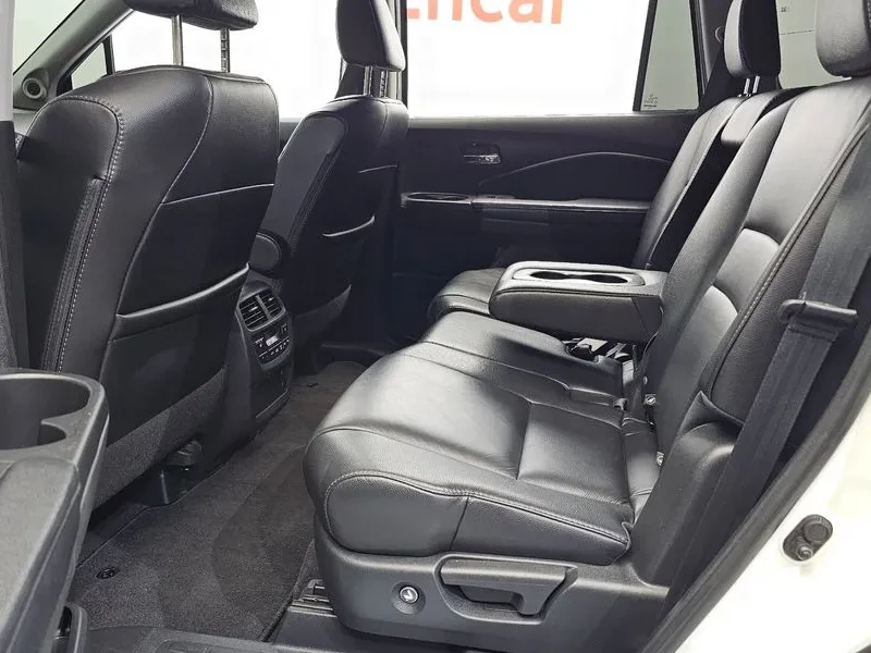 Honda Pilot 3.5/4WD/7 МЕСТА, снимка 11 - Автомобили и джипове - 56733375