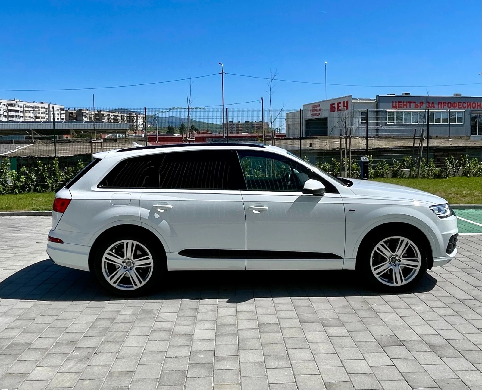 Audi Q7 Безупречна/SQ7/PANO/7м/ - изображение 2