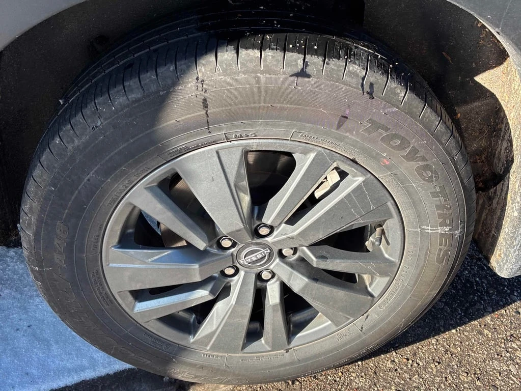 Nissan Pathfinder * 4WD * CARFAX *    | Mobile.bg   5