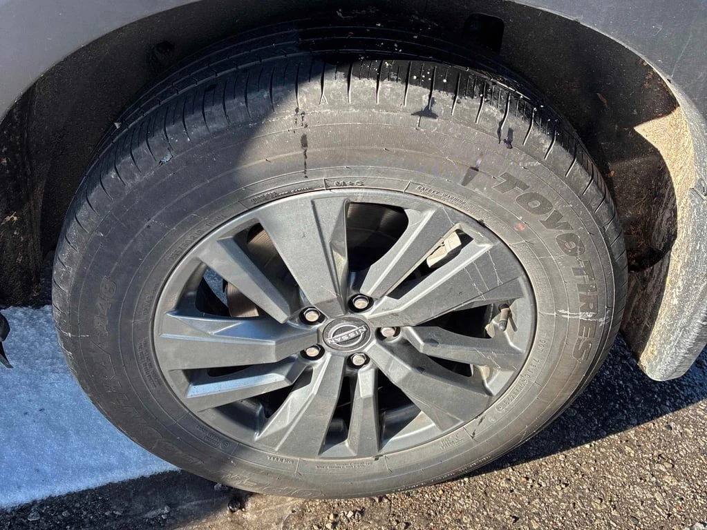 Nissan Pathfinder * 4WD * CARFAX *    | Mobile.bg   17