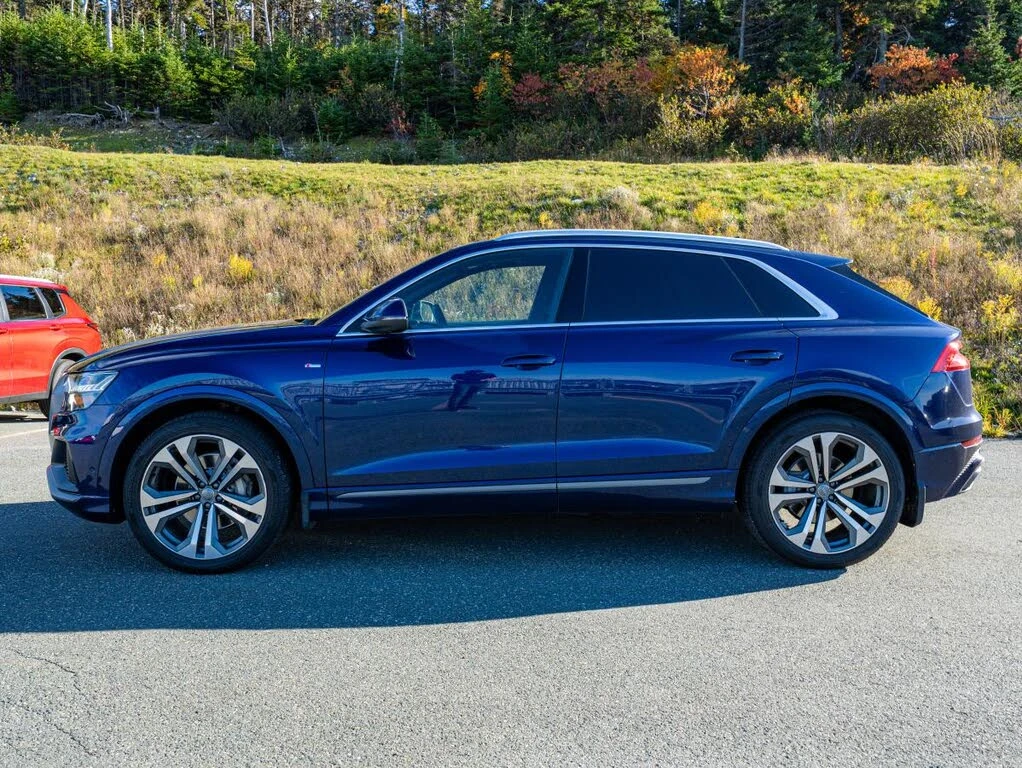 Audi Q8 * TECHNIK* * HeadUp* AвтоКредит* (ЦЕНА ДО БГ), снимка 4 - Автомобили и джипове - 53864240