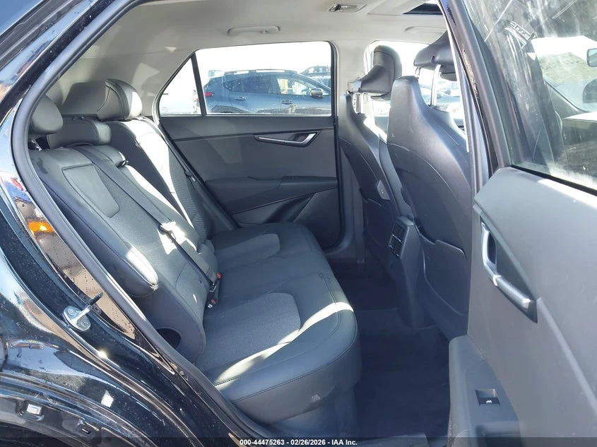 Kia Niro 1.6l Ex Touring, снимка 8 - Автомобили и джипове - 54242279