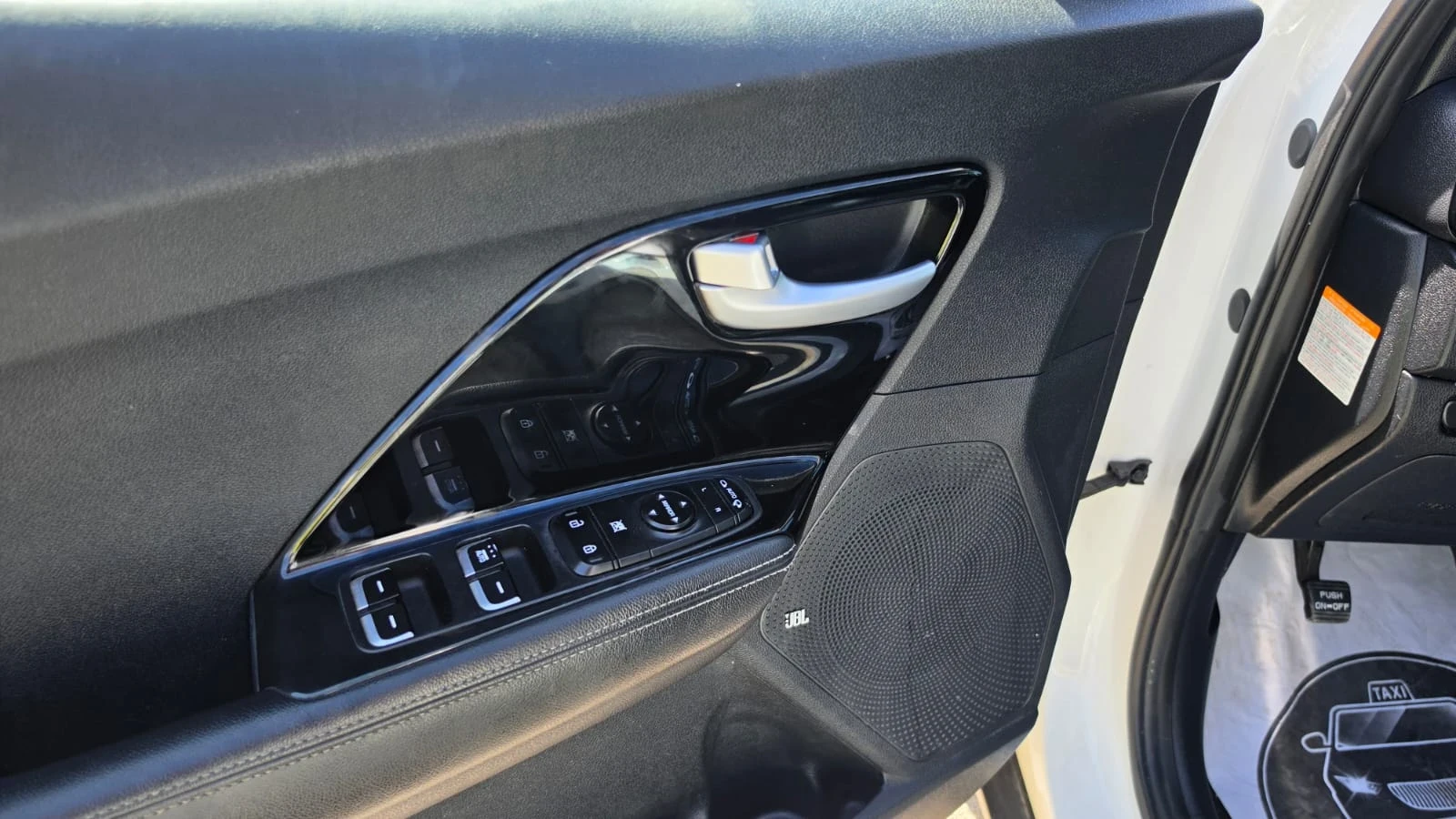 Kia Niro | Mobile.bg � ����������� 12