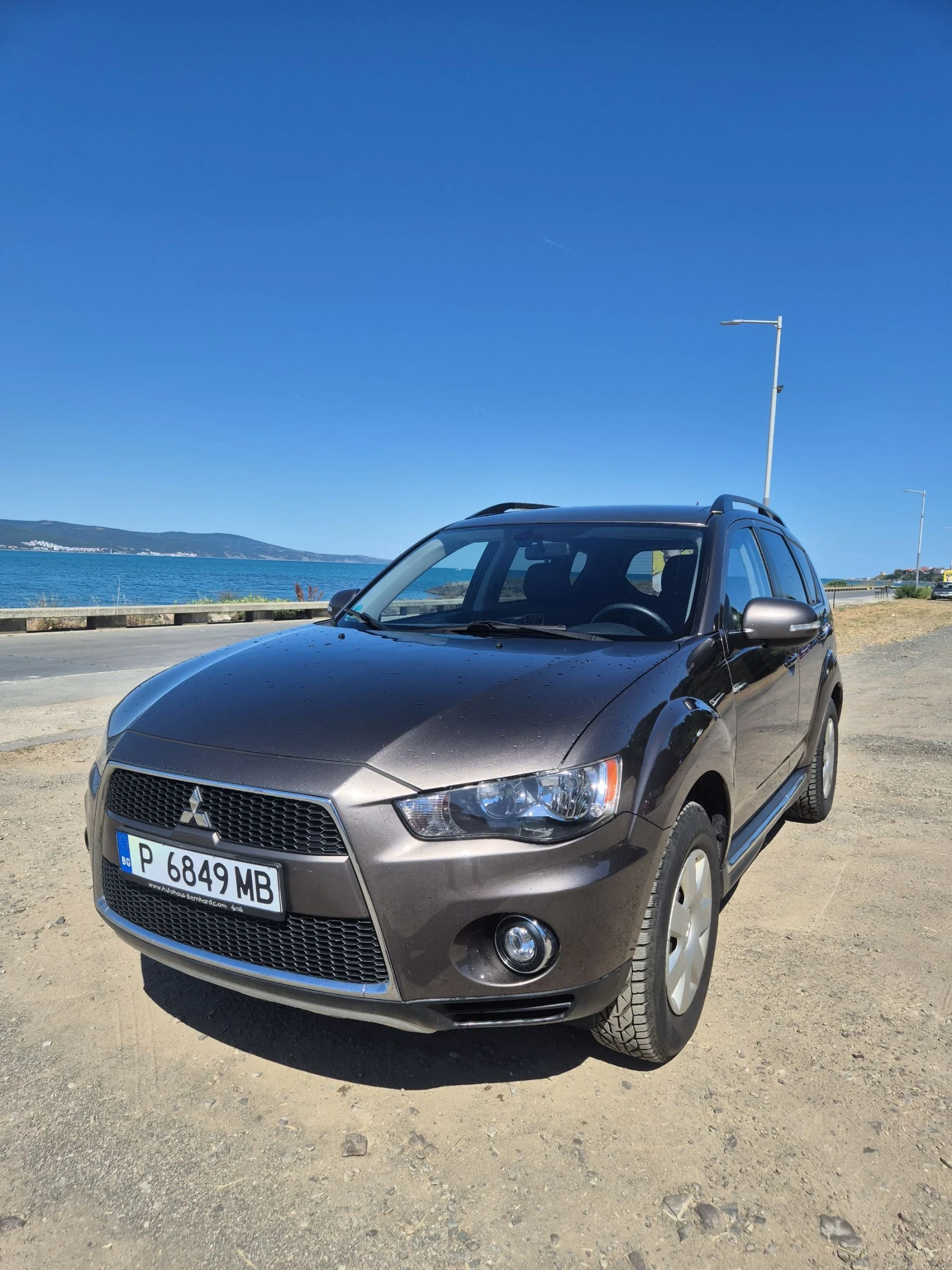 Mitsubishi Outlander 2.0i.  150кс 175хил км 
