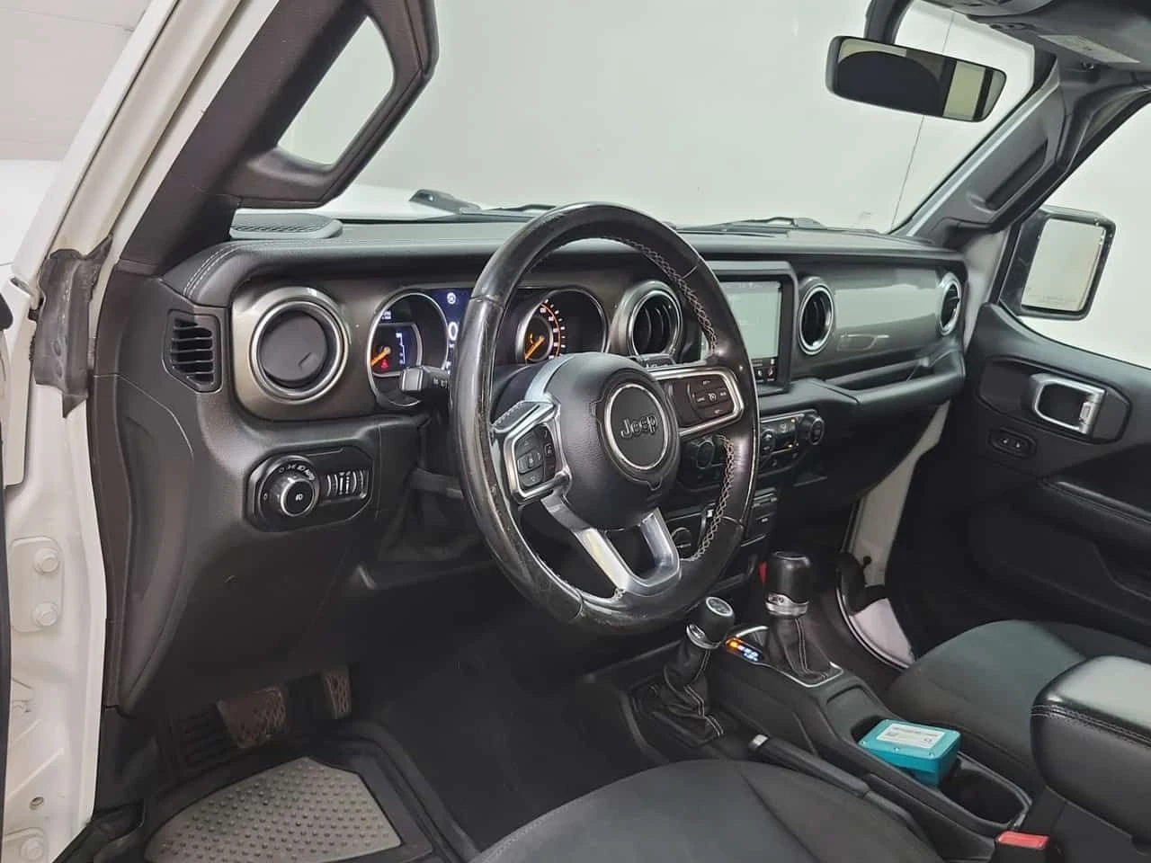 Jeep Wrangler * Sahara * АВТОКРЕДИТ БЕЗ ПЪРВОНАЧАЛНА ВНОСКА* , снимка 12 - Автомобили и джипове - 55163774