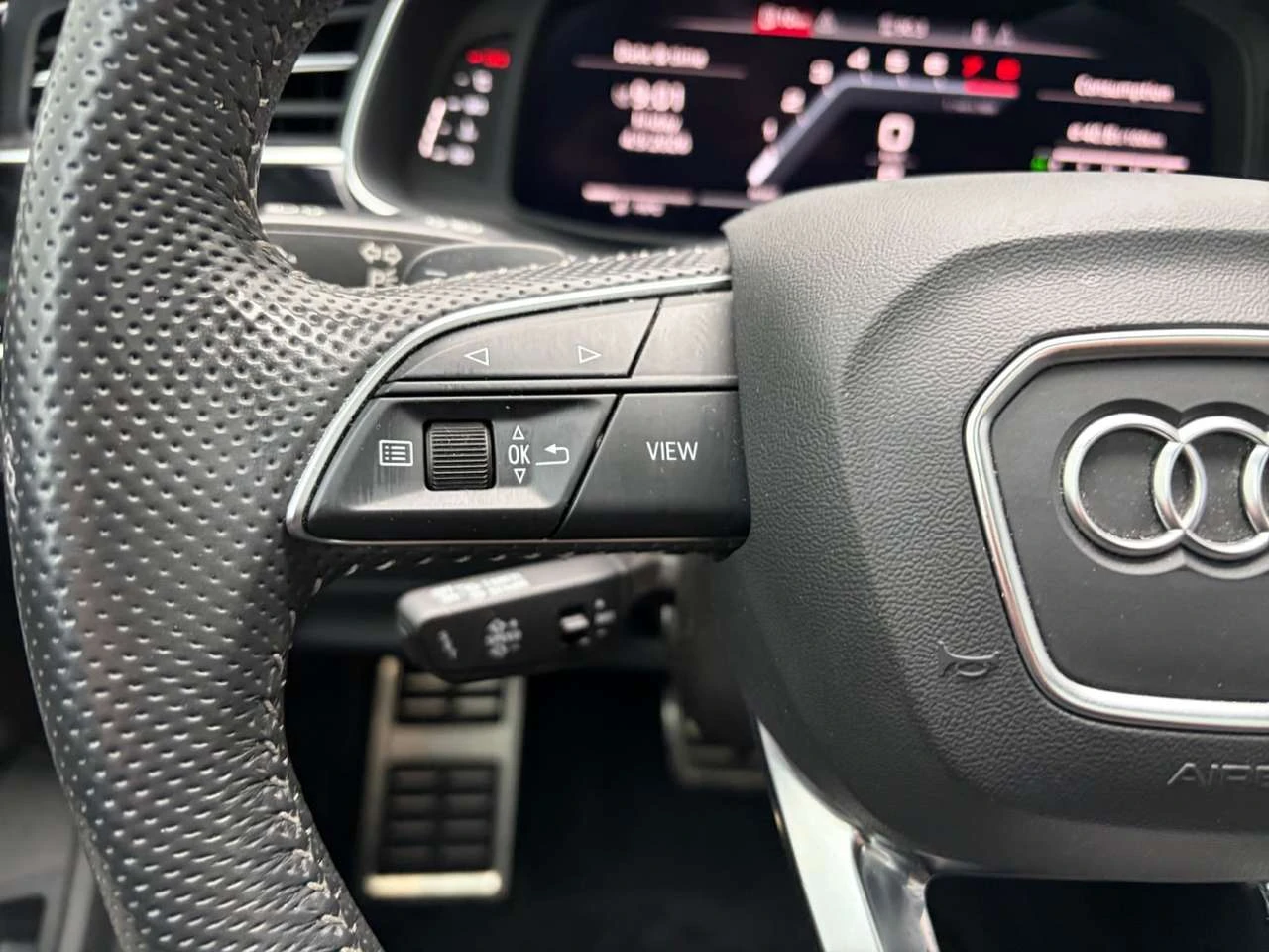 Audi SQ7 4.0T (Tiptronic) | Clean Carfax | Alberta Vehicle | Mobile.bg � ����������� 14