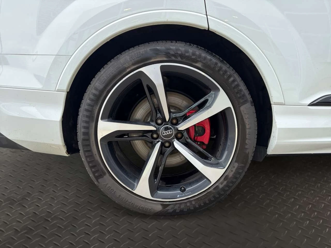 Audi SQ7 4.0T (Tiptronic) | Clean Carfax | Alberta Vehicle | Mobile.bg � ����������� 9