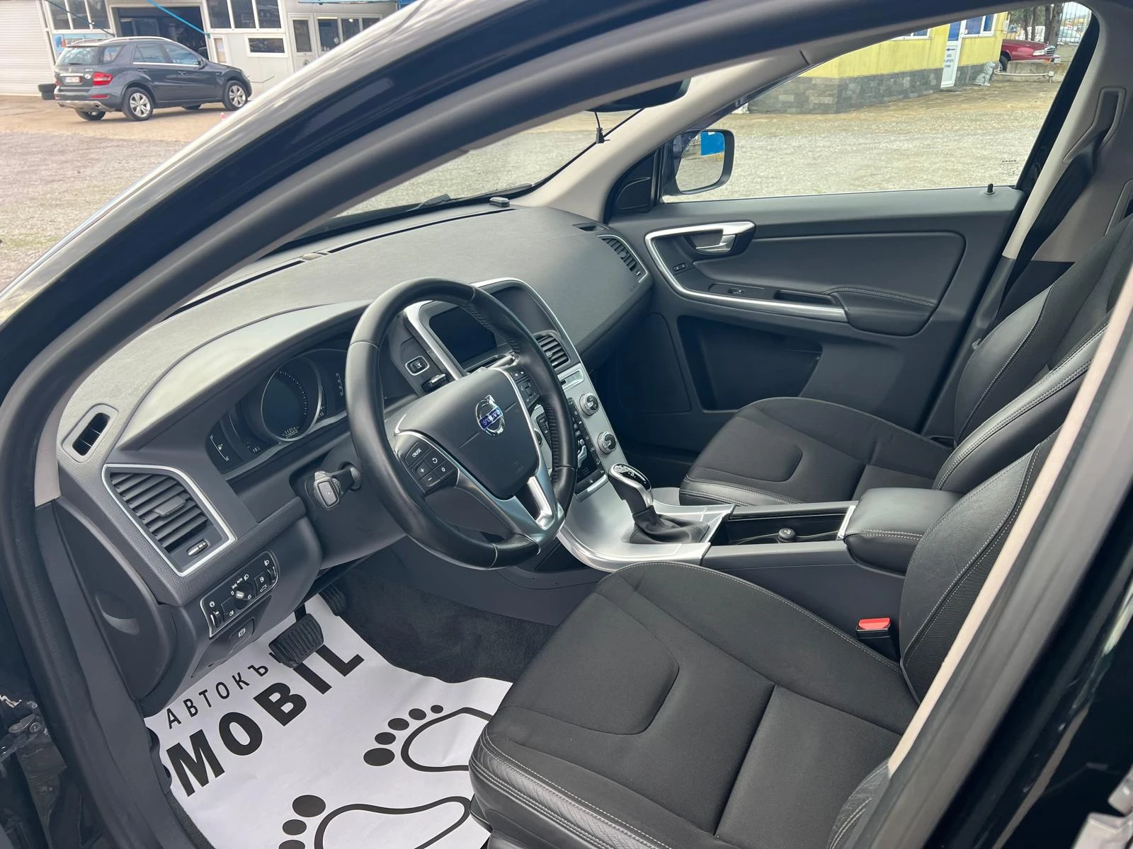 Volvo XC60 2, 4D 4�4 ��������� ��������� 190k.c.  | Mobile.bg � ����������� 10