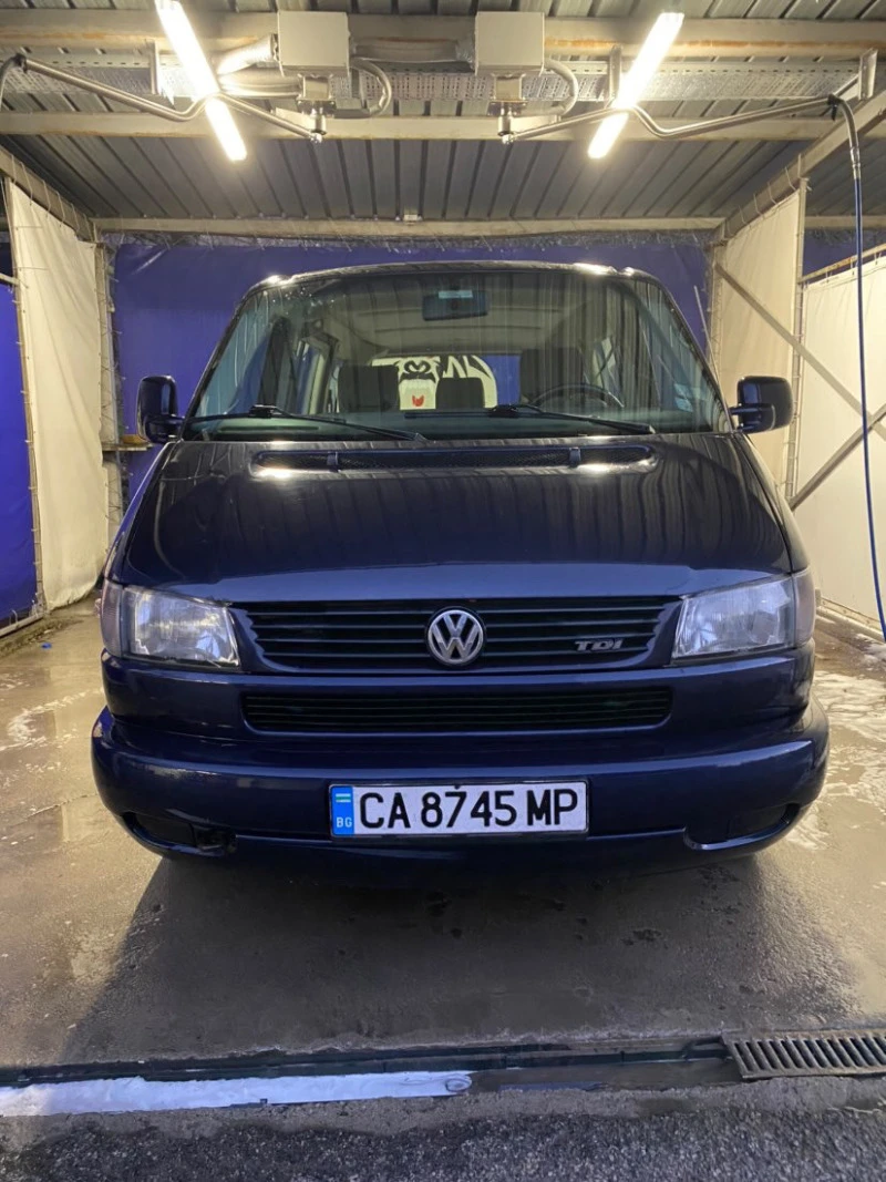 VW Caravelle 2.5 TDI, снимка 2 - Бусове и автобуси - 46671321