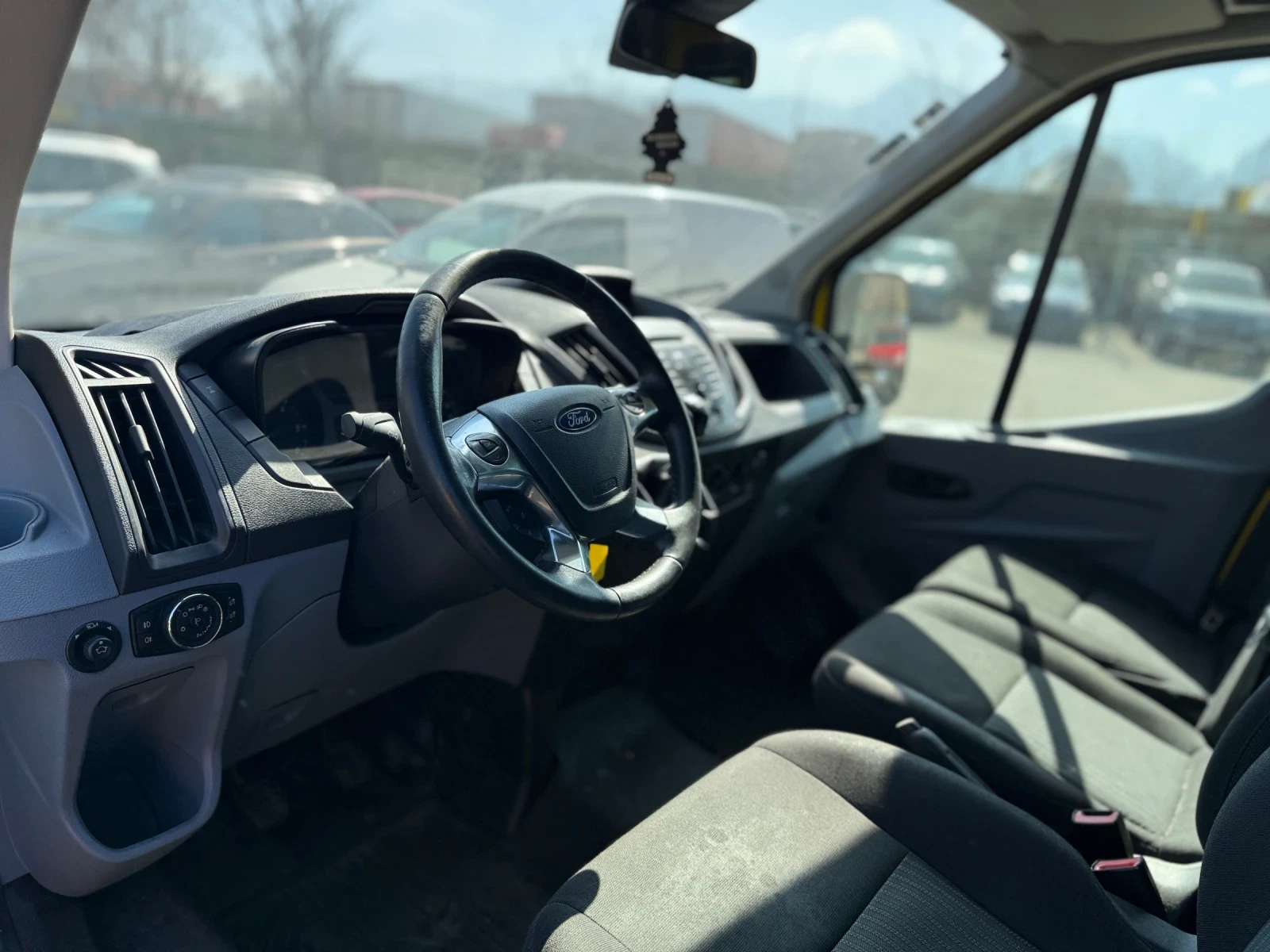 Ford Transit 2.2 - 125ps 4x4, снимка 12 - Бусове и автобуси - 53830146