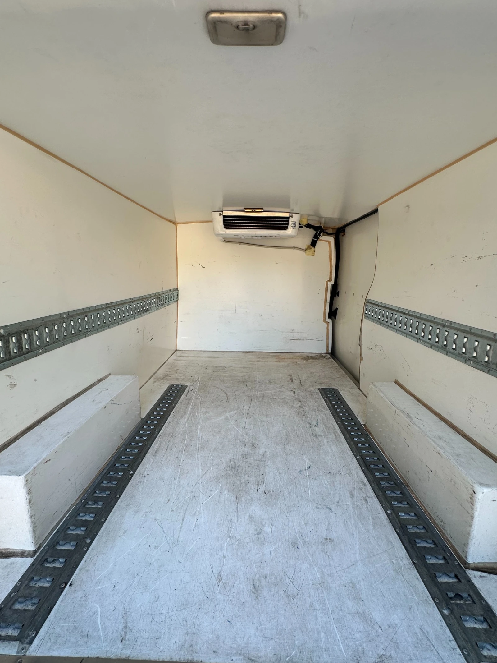 Renault Trafic ХЛАДИЛЕН, снимка 10 - Бусове и автобуси - 55853288