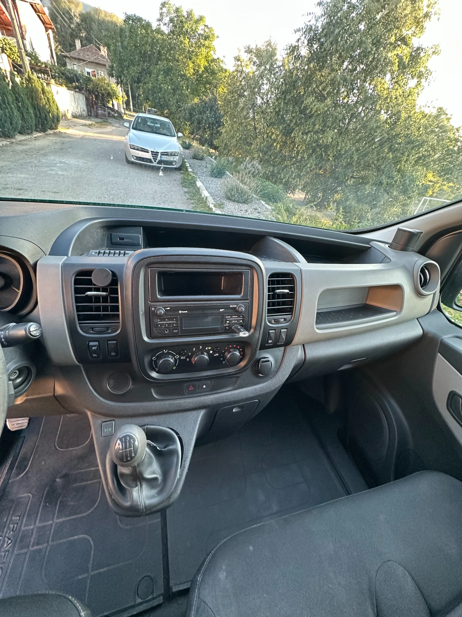 Renault Trafic ХЛАДИЛЕН, снимка 17 - Бусове и автобуси - 55853288