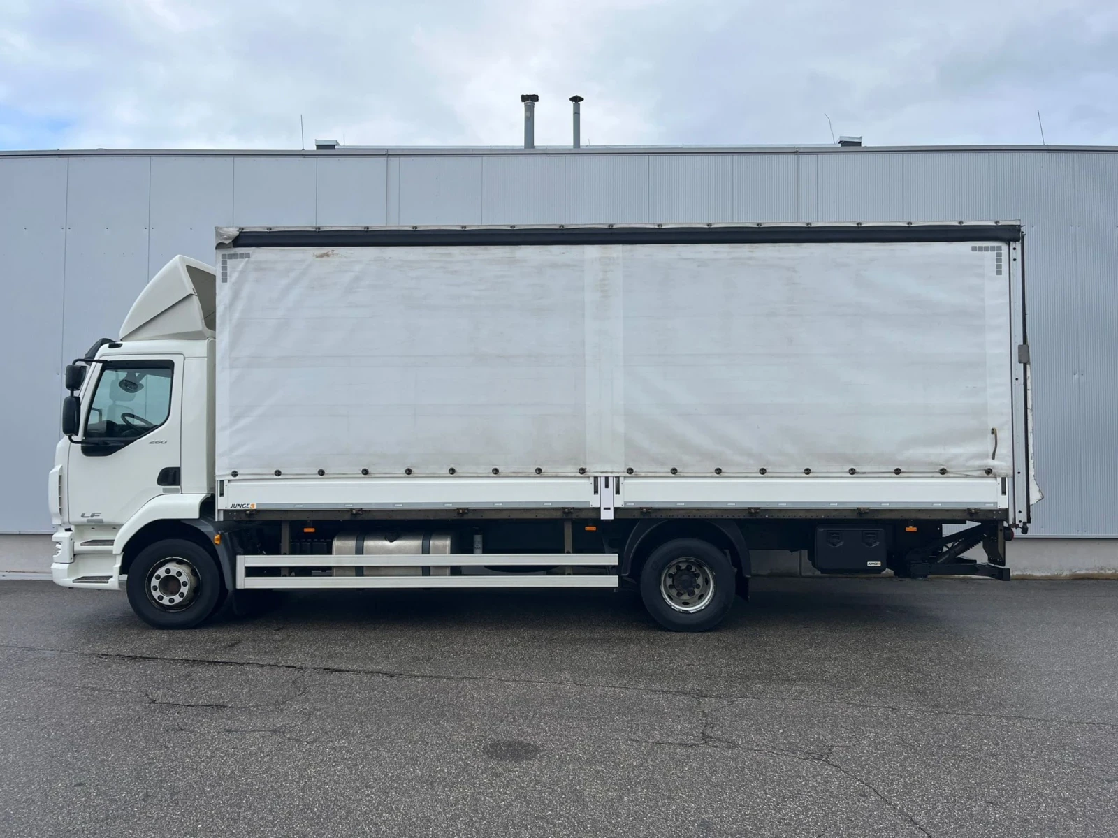 Daf Lf 260 EURO 6 - изображение 10